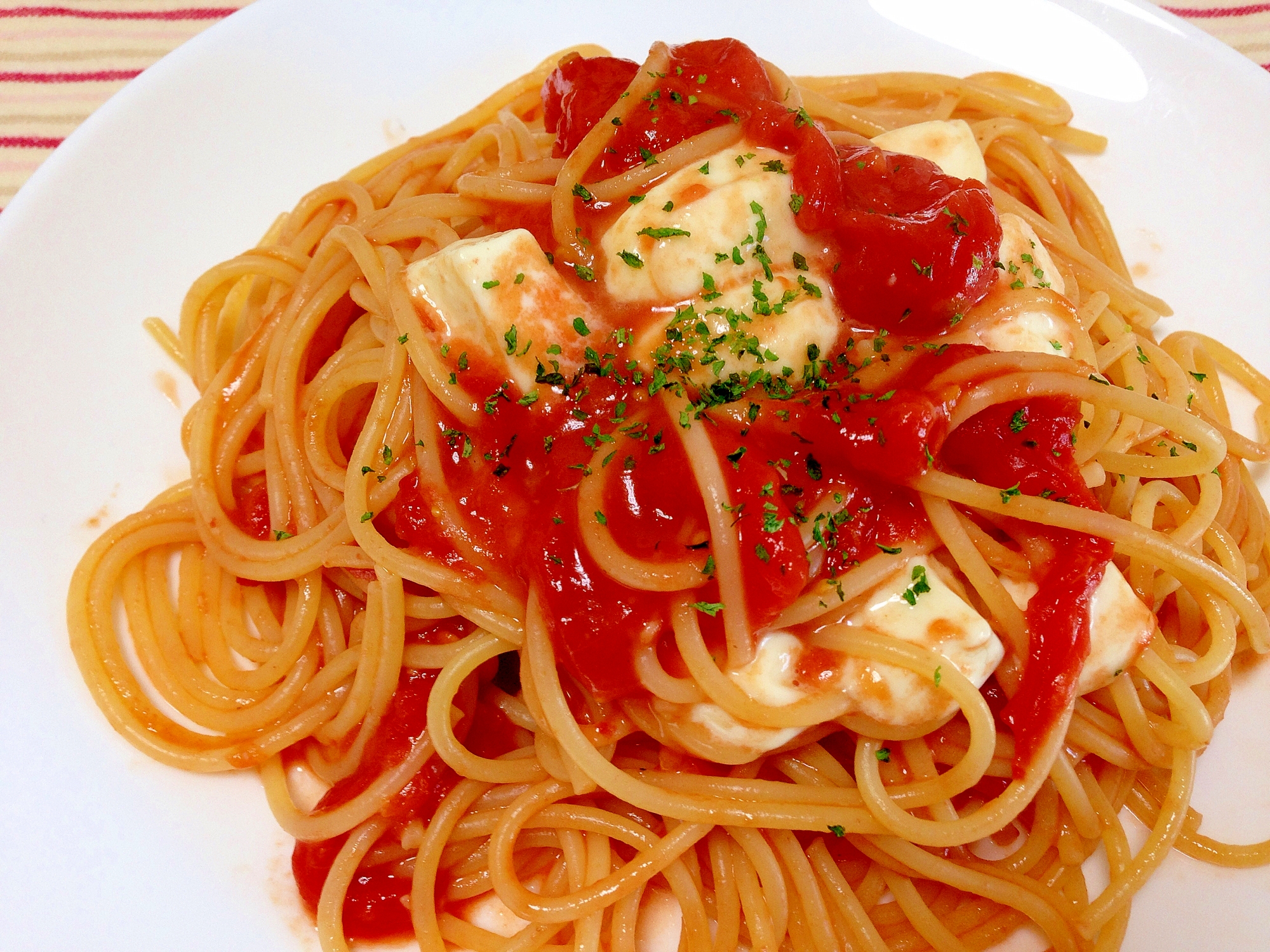 トマト缶で トマトとモッツァレラのパスタ レシピ 作り方 By うーころちゃん 楽天レシピ
