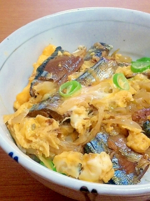 サンマの缶詰卵とじ丼 レシピ 作り方 By Mane11 楽天レシピ