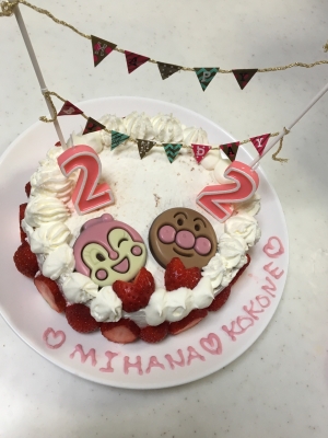 ２歳のアンパンマンお誕生日ケーキ レシピ 作り方 By Xmickyx 楽天レシピ