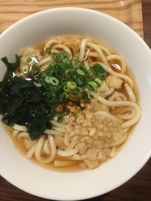 茅乃舎だしを使って シンプルわかめうどん レシピ 作り方 By Ajisai624 楽天レシピ