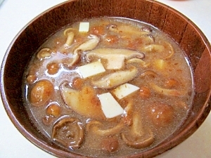 なめことしいたけ 豆腐の味噌汁 レシピ 作り方 By ぶるぶるらぶ 楽天レシピ