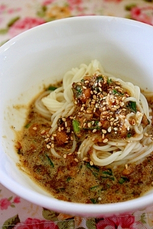 暑い夏には辛いもの 食べるラー油でアレンジ そうめん レシピ おにぎりまとめ