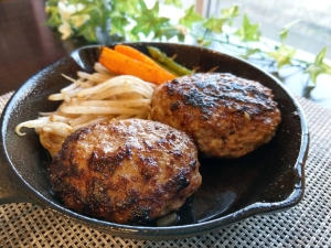 肉汁ジューシー 基本のハンバーグ レシピ 作り方 By ゆゆmama 楽天レシピ