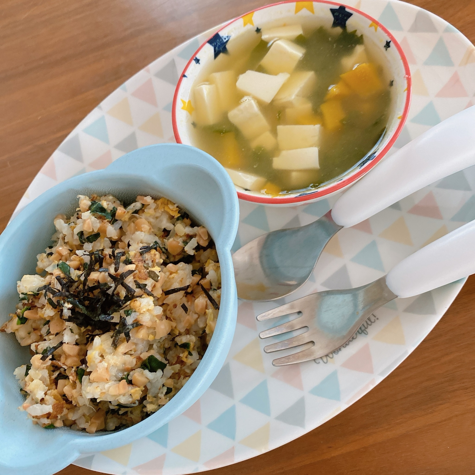 離乳食後期ランチ 納豆とほうれん草の炒飯とお味噌汁 レシピ 作り方 By ぽんはるぽん 楽天レシピ