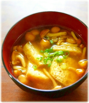 なめこと豆腐 油揚げの味噌汁 レシピ 作り方 By ぶるぶるらぶ 楽天レシピ