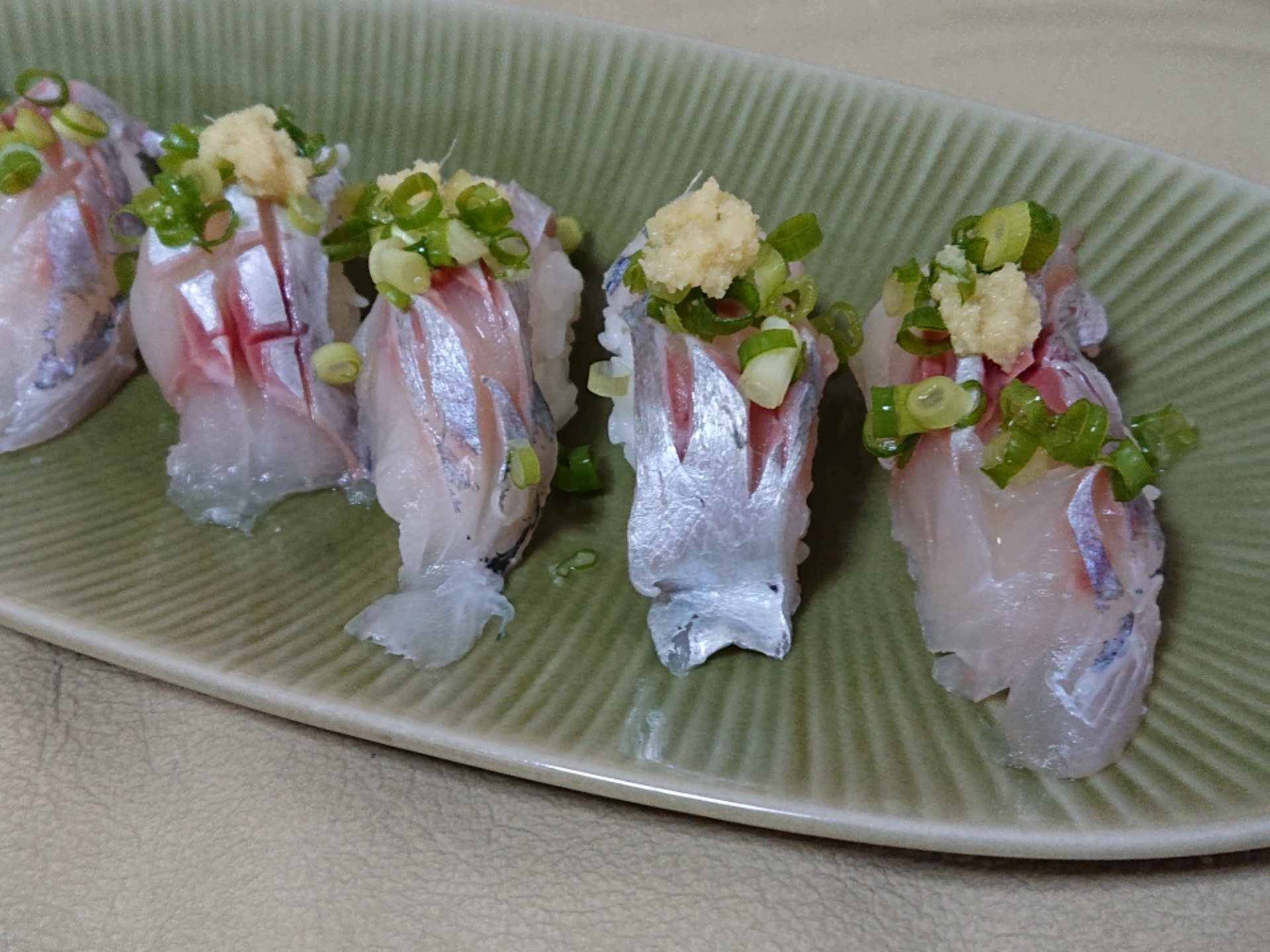 釣り魚料理 カイワリの握り寿司 レシピ 作り方 By 釣りシン 楽天レシピ