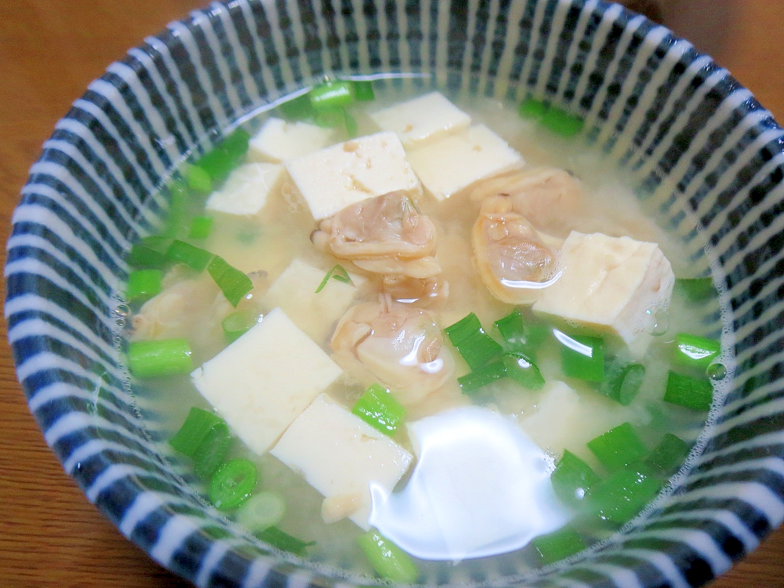 日本水産 あさり水煮 125g 缶詰 おかず 魚介類 食品 あさり 惣菜 アサリ