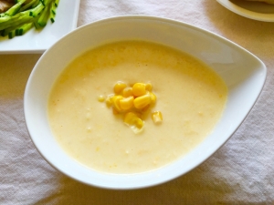ホールコーンと牛乳で 簡単即席コーンスープ レシピ 作り方 By Kuuuma 楽天レシピ