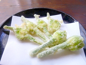 にんにくの茎 芽 坊主の天ぷら レシピ 作り方 By 身の茸３３５ 楽天レシピ