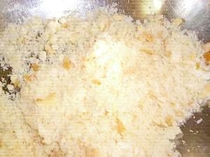 ミルやミキサーで簡単 美味しいパン粉 レシピ 作り方 By なごみんと 楽天レシピ