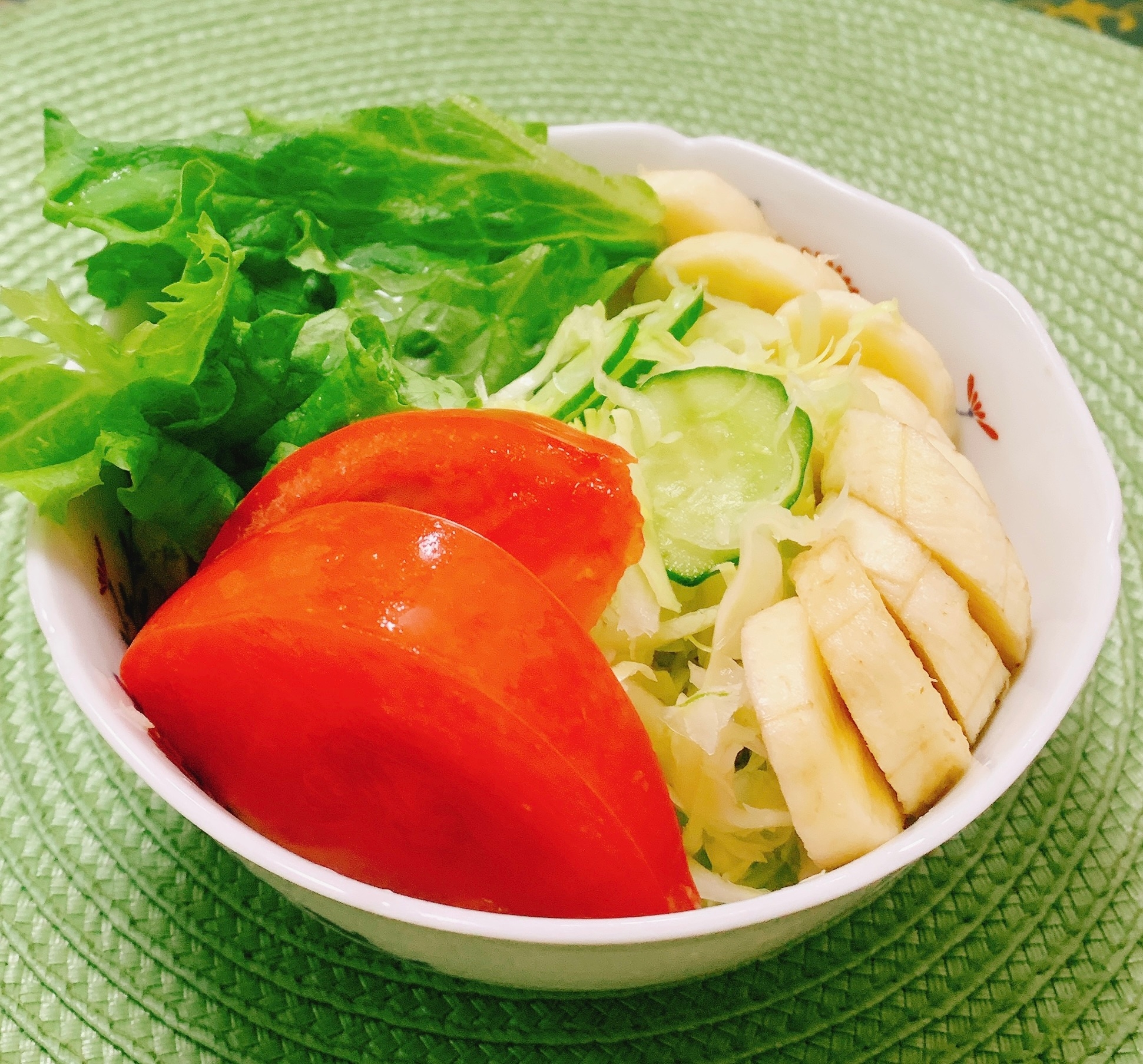 好きな野菜とフルーツでサラダ✧˖°